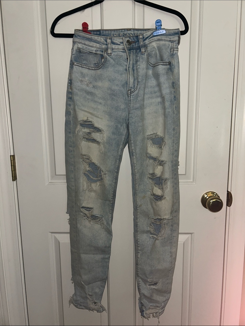 American Eagle Outfitters Light Blue Distressed Mom Jeans